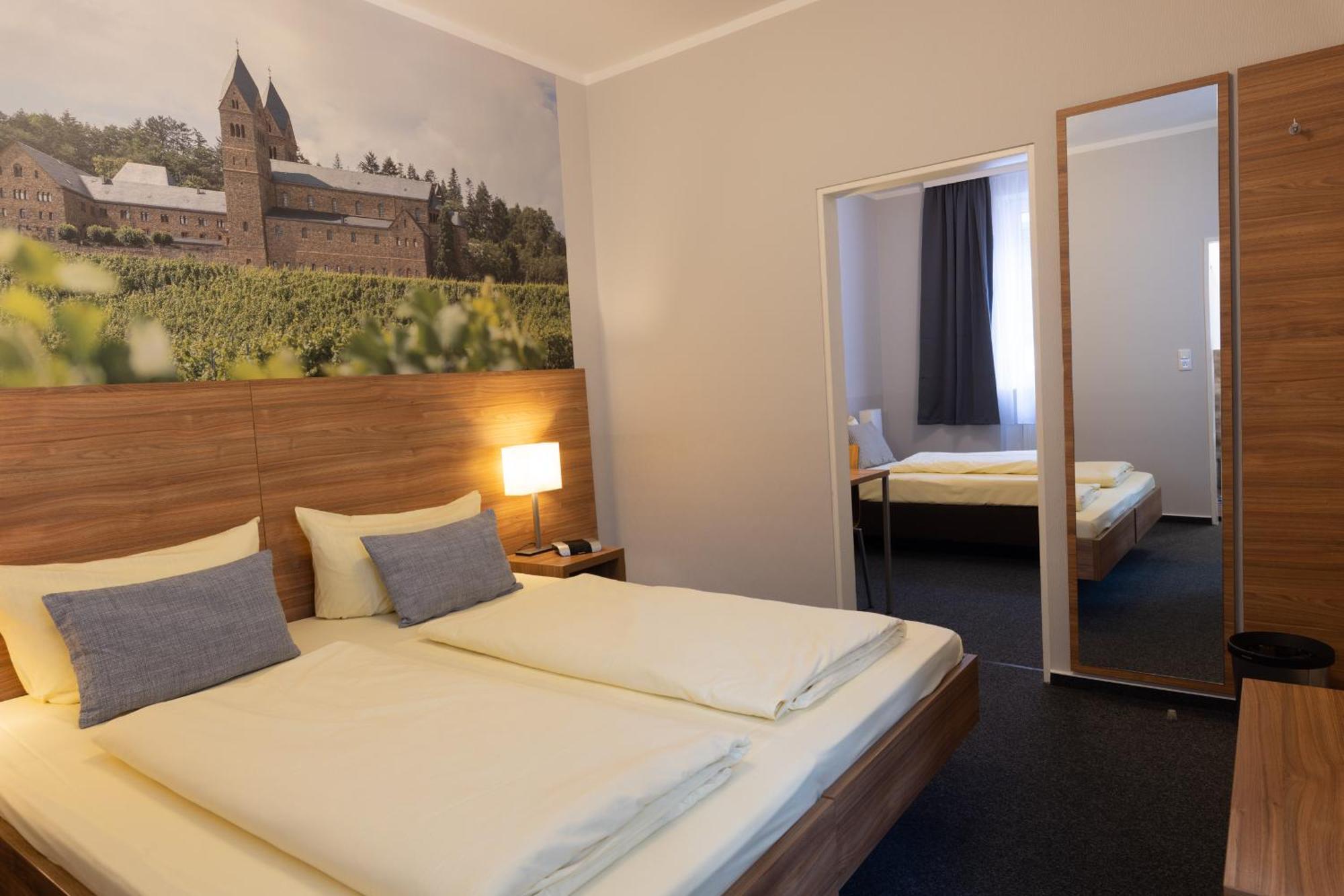 Zur Lindenau Hotel Ruedesheim am Rhein Ngoại thất bức ảnh