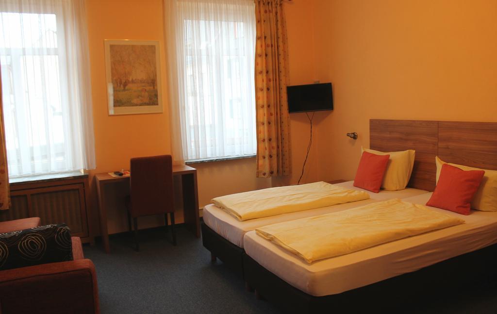 Zur Lindenau Hotel Ruedesheim am Rhein Ngoại thất bức ảnh